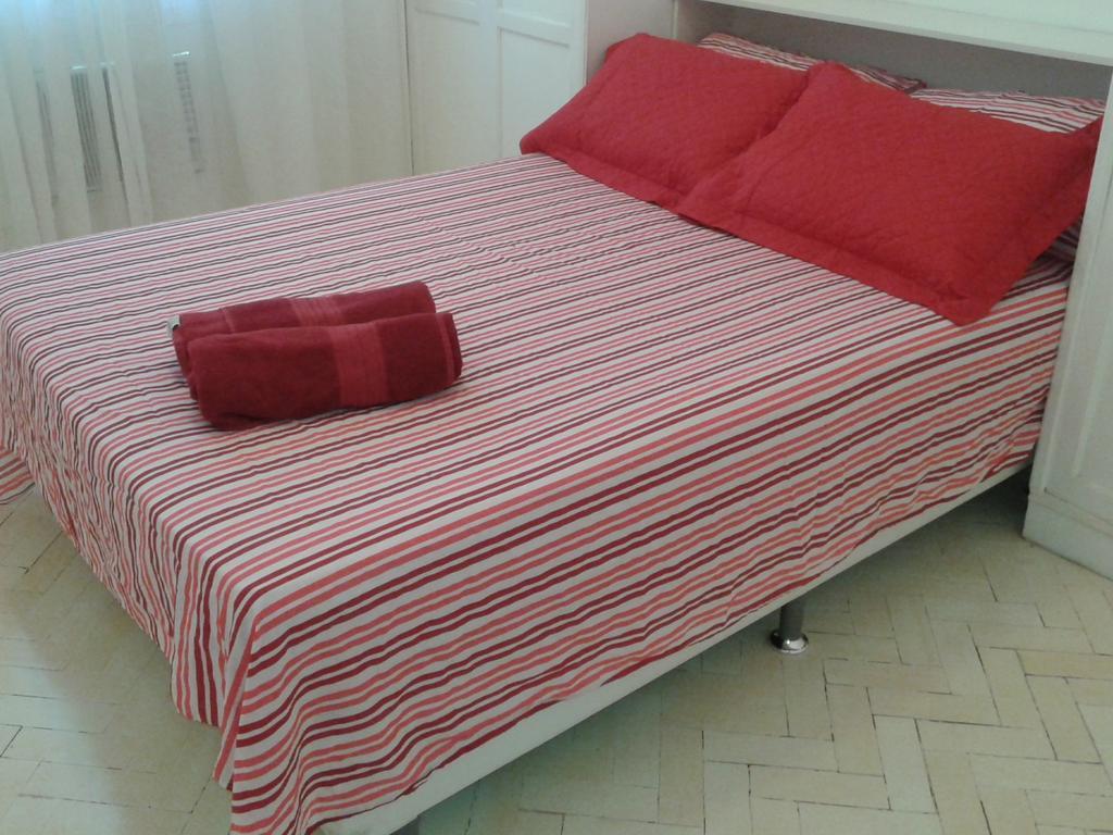 Apartamento Copacabana 380 *